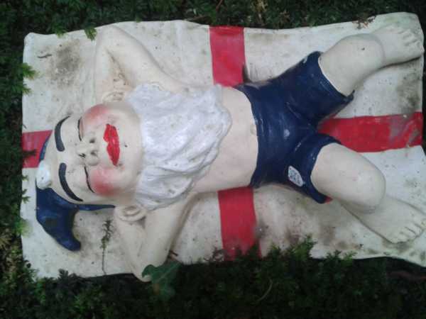 English Gnome Sunbathing @ Gnome Reserve North Devon